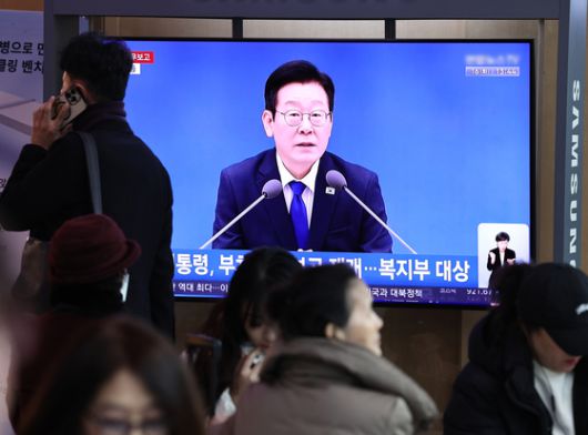 2022년 대선 당시 민주당 유튜브 쇼츠에 올라온 탈모치료 급여화 공약 내용. 유튜브 캡처