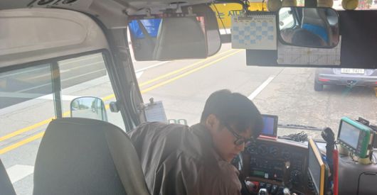 천안 삼안여객에서 123번 시내버스를 운전하고 있는 이정호씨의 실무교육 당시 모습. [사진 이정호씨]