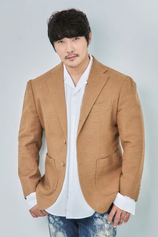 데뷔 20주년 기념 정규 앨범 ‘우리들’을 발매한 KCM. 사진ㅣ이미지나인컴즈