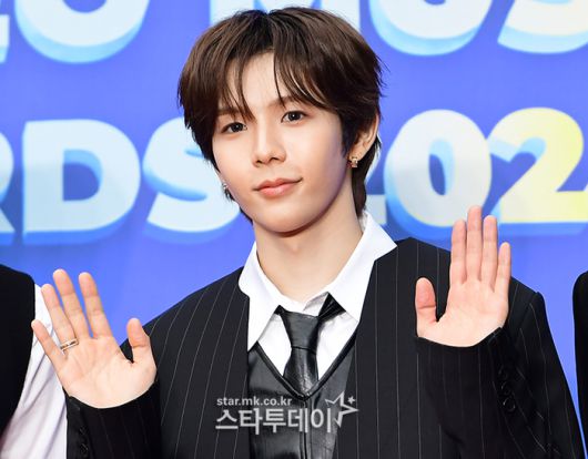 스타투데이