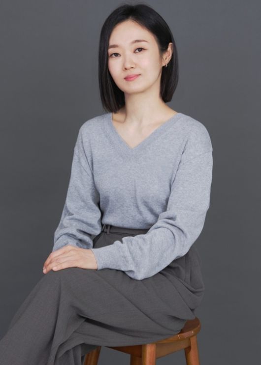 고윤정과 촬영하면서 과거 자신의 모습이 떠올랐다는 이봉련. 사진l에이엠엔터테인먼트