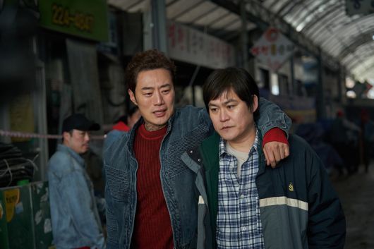 ‘나인 퍼즐’ 이희준과 김성균. 사진ㅣ월트디즈니컴퍼니 코리아