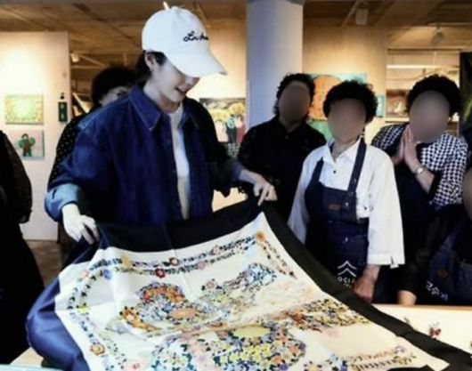 아이유, 제주 할망들에 ‘에르메스’ 선물