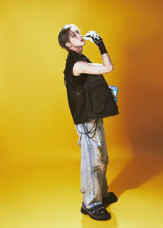 윤산하는 차은우가 ‘엑스트라 버진’을 타이틀로 하는 것을 반대했다고 밝혔다. 사진l판타지오