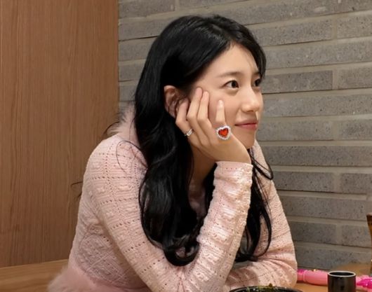 수지, 조현아. 사진|유튜브 영상 캡처