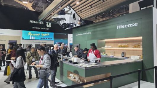 6일(현지시간) 세계 최대 전자·정보기술 전시회 CES 2026이 열리고 있는 미국 라스베이거스 컨벤션센터에서 하이센스 전시관이 관람객들로 붐비고 있다. 박소연 기자