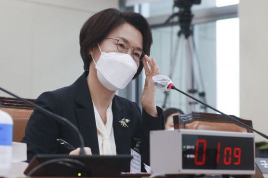 지난 4일 서울 여의도 국회에서 열린 인사청문회에 출석한 임혜숙 과학기술정보통신부 장관 후보자./사진제공=연합뉴스