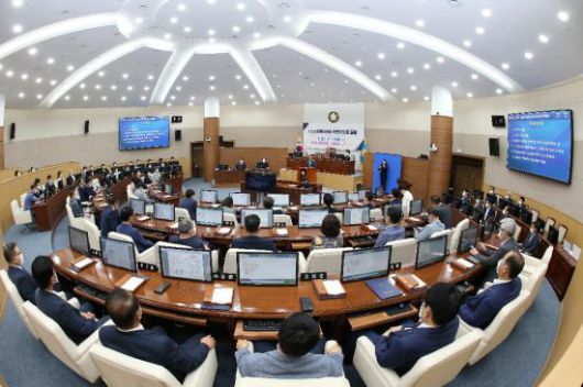 창원시의회 본회의장 전경 [사진제공=창원시의회]