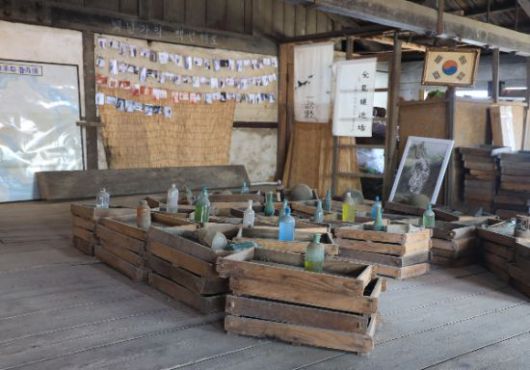 과거의 모습이 보존돼 있는 금풍양조의 2층.