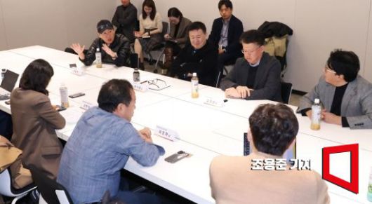 한국영화관련대담 사진=조용준 기자 jun21@