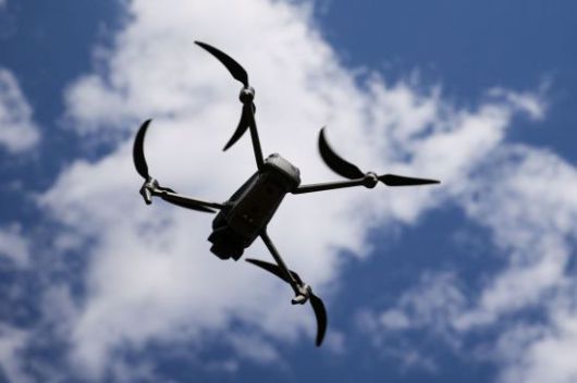 우크라이나 동부 루간스크 전선에서 러시아군이 개조해 사용 중인 중국산 무인기(드론)의 모습. 타스·연합뉴스