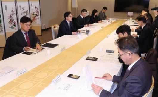 김범석 기획재정부 1차관이 12일 서울 종로구 정부서울청사에서 열린 경제관계차관회의 겸 물가관계차관회의에서 최근 경제현안에 대해 발언을 하고 있다. 2025.2.12 조용준 기자