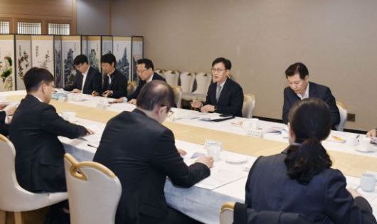 김범석 기획재정부 차관이 11일 서울 종로구 정부서울청사에서 열린 '제15차 부동산 시장 및 공급상황 점검 전담반 회의'를 주재하고 있다. 기획재정부 제공