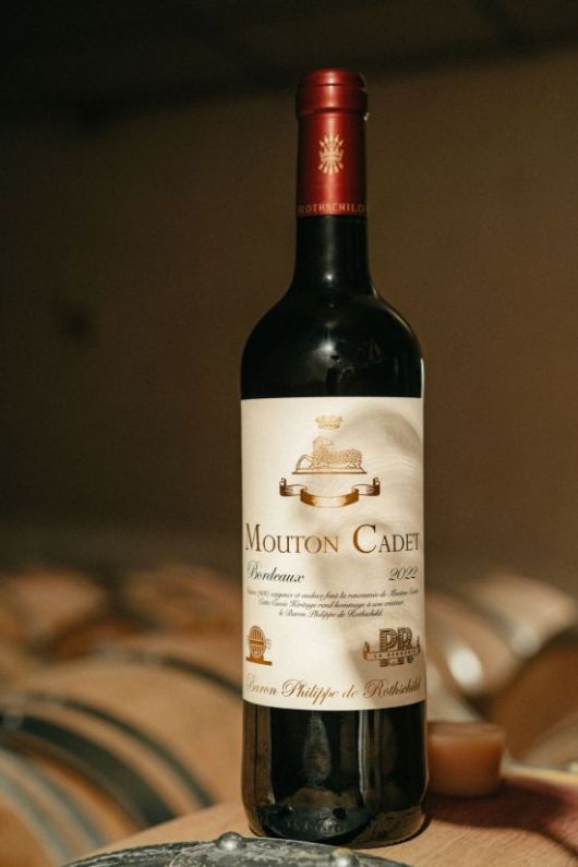 '무똥 까데 퀴베 헤리티지 루즈(Mouton Cadet Cuvee Heritage Rouge)'