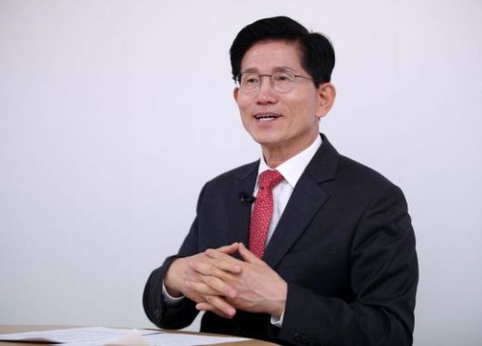 김문수 국민의힘 대통령선거 경선 후보가 18일 서울 여의도 캠프 사무실에서 아시아경제와 인터뷰를 하고 있다. 2025.4.18 김현민 기자