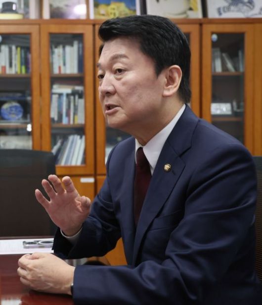 안철수 국민의힘 대선경선 후보가 아시아경제와 인터뷰를 하고 있다. 윤동주 기자