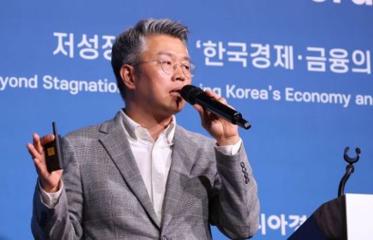윤여현 삼일PwC 파트너가 21일 서울 중구 웨스턴조선호텔에서 열린 '2025 아시아금융포럼(Asisn Financial Forum 2025)'에 참석, '책무구조 시행에 따른 선제적 금융사고 예방과 대응'이란 주제로 강연하고 있다. 2025.5.21 조용준 기자
