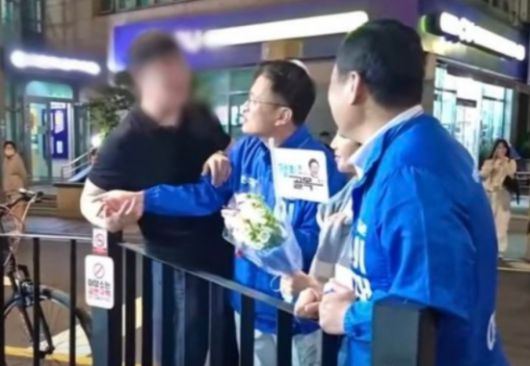 박주민 더불어민주당 의원이 부산에서 한 남성과 설전을 벌이는 모습이 담긴 영상이 화제다. 유튜브 박주민TV