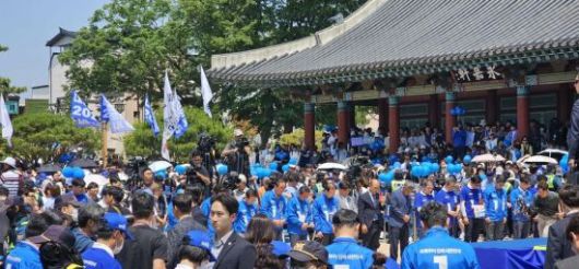 유세 현장에서는 지역 현안 해결과 민생 회복, 미래 성장 전략 등 실용적 공약을 중심으로 지지를 호소한 것으로 전해졌다. 권병건 기자