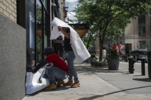 뉴욕뿐 아니라 필라델피아, 볼티모어, 워싱턴DC 등 대도시가 몰려 있는 다른 동부 연안 지역도 이날 최고기온 40도에 육박하거나 이를 웃도는 폭염이 지속됐다. AP·연합뉴스