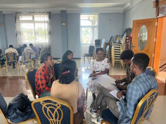 아셀라시의 청년을 대상으로 갈등 중재 리더십 역량강화를 위한 워크숍이 진행되고 있다. 굿피플