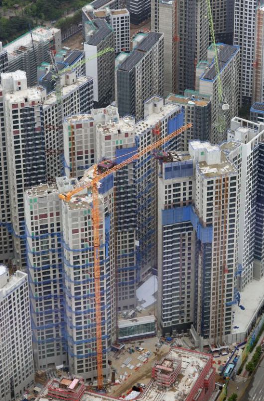 올해 5월 서울 송파구 잠실르엘아파트 건설 현장. 연합뉴스