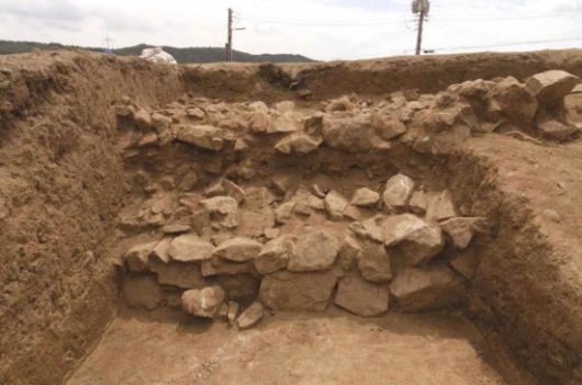 '축성신도'에 따른 계단식 내벽[사진=국가유산청 제공]