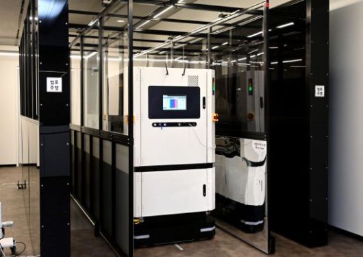 LG전자 생산기술연구원이 개발한 자율주행 이동로봇(AMR)