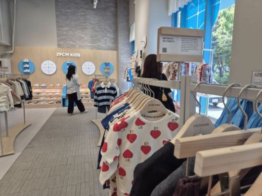 이구키즈 성수 매장 안 모습. 이민지 기자.