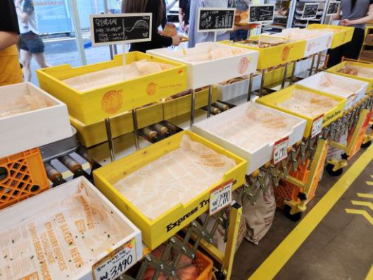 1일 'ETF 베이커리' 팝업스토어 내부 모습. 바게트 등을 비롯한 인기 제품이 빠르게 동난 모습이다. 허미담 기자 damdam@