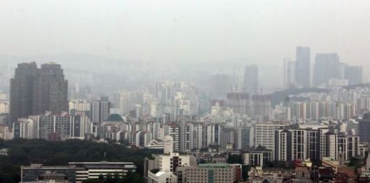 서울 남산에서 바라본 마포구 아파트 단지 전경. 2025.06.27 윤동주 기자