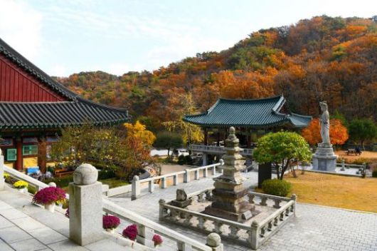 회룡사 전경. 의정부시 제공