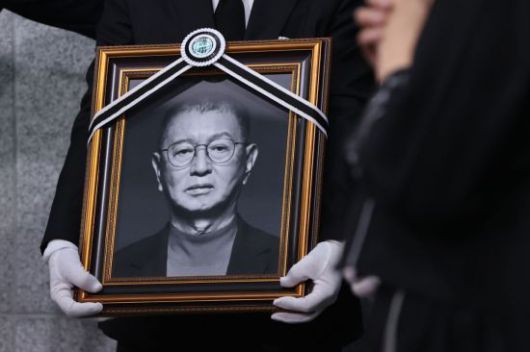 개그맨 전유성 연합뉴스