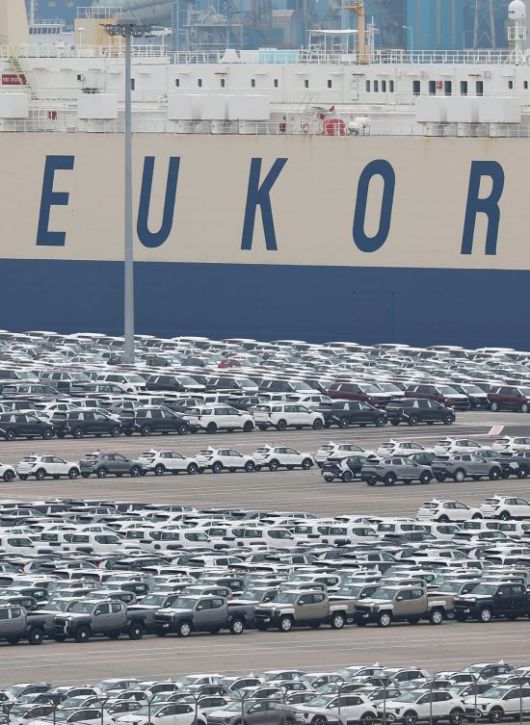 경기도 평택항에 수출용 자동차가 세워져 있는 모습. 연합뉴스