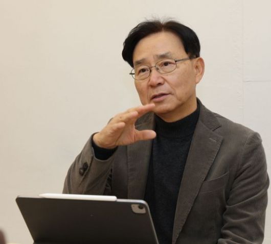 김명환 차세대 이차전지 혁신 전략연구단 단장이 서울 종로구 모처에서 아시아경제와 인터뷰를 하고 있다. 윤동주 기자