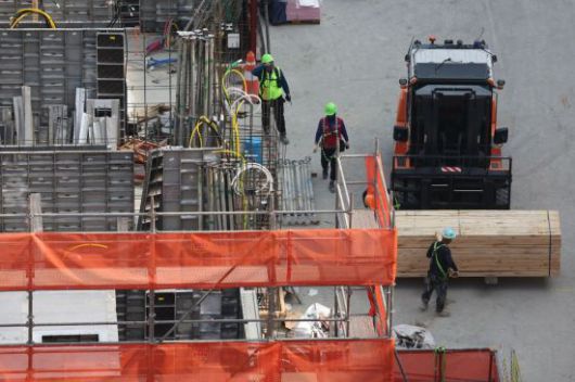 서울 성북구의 한 아파트 건설 현장에서 건설 공사가 진행되고 있다. 연합뉴스