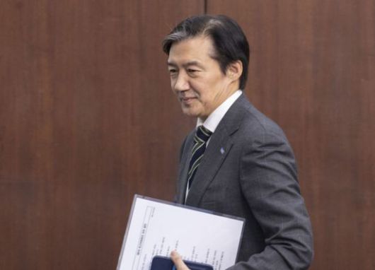 조국 조국혁신당 대표가 이준석 개혁신당 대표의 통일교 연루 의혹을 제기했다가 곧바로 사과했다. 연합뉴스