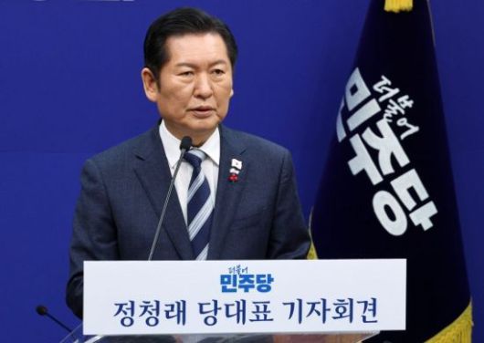 정청래 더불어민주당 대표가 26일 국회에서 기자회견을 하고 있다. 2025.12.26 김현민 기자