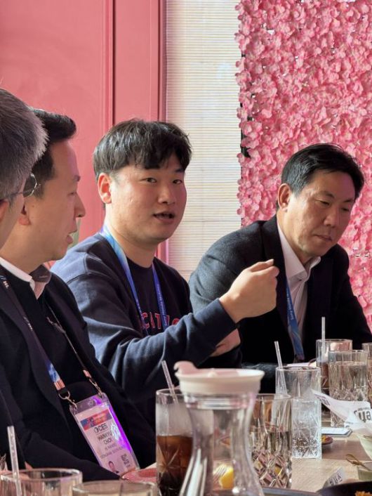 숙박 AI 앱을 운영하는 바카티오 지현준 CEO가 과기정통부와의 간담회에서 발언하고 있다. 사진=테크스페셜리트트