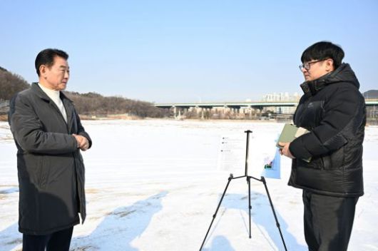 김동근 시장이 지난 14일 캠프 잭슨에서 현장 점검을 하고 있다. 의정부시 제공