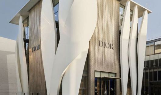 중국 베이징 싼리툰에 문을 연 '하우스 오브 디올 베이징' 매장. LVMH 홈페이지