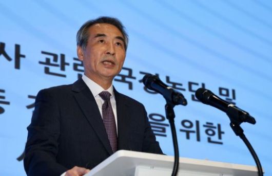 김건희와 명태균·건진법사 관련 국정농단 및 불법 선거 개입 사건 등 진상규명을 위한 특별검사팀 민중기 특별검사가  29일 서울 종로구 KT광화문빌딩 웨스트에 마련된 특별검사팀 브리핑룸에서 특검 수사 결과를 발표하고 있다. 2025.12.29 윤동주 기자