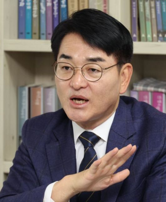 박용진 전 의원이 서울 강북구 강북미래연구소에서 아시아경제와 인터뷰 하고 있다. 조용준 기자