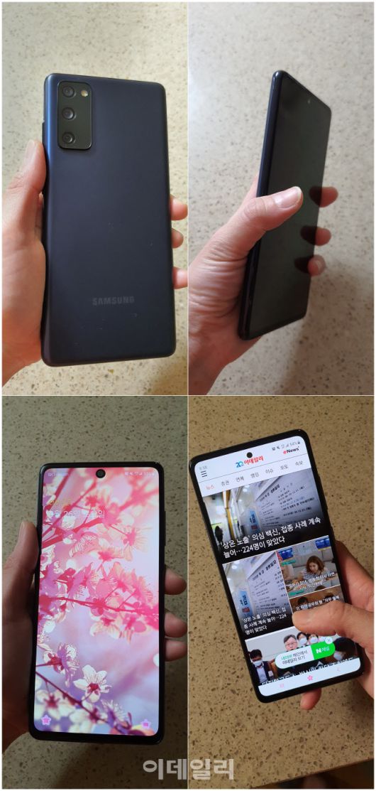 갤럭시S20 FE의 후면, 측면, 전면과 한손으로 조작하는 모습. 네이비 클라우드 색상은 무광 처리돼 세련된 느낌이었고, 6.5인치 크기는 대화면의 장점과 한손 조작의 편리함을 동시에 충족시켰다. (사진= 장영은 기자)