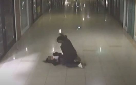 부산 덕천지하상가 데이트 폭력 영상 (사진=온라인 커뮤니티)