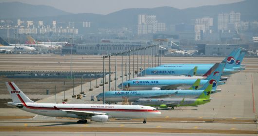 영종도 인천국제공항 주기장에 항공기들이 멈춰 서 있다. (사진=연합뉴스)