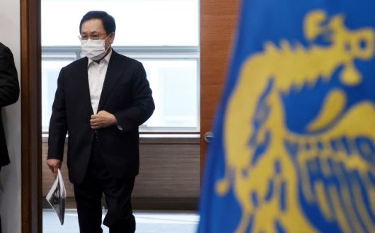 유영민 대통령 비서실장(사진=연합뉴스)