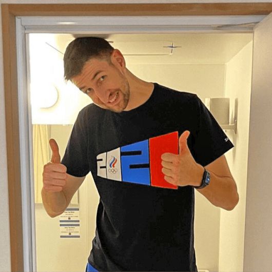 러시아 남자배구팀의 아르템 볼비치가 제대로 서 있을 수 없는 도쿄올림픽 선수촌 화장실을 비판했다. 사진=아르템 볼비치 SNS