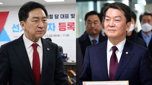 국민의힘 당권주자인 김기현(왼쪽)·안철수 의원이 2일 서울 여의도 국민의힘 중앙당사에서 당대표 후보 등록을 하고 있다. (사진=연합뉴스)