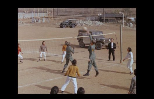 파주여자상업고등학교에서 배구하는 모습(사진=한국영상자료원)